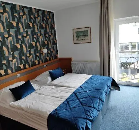 Alp Hotel 3*